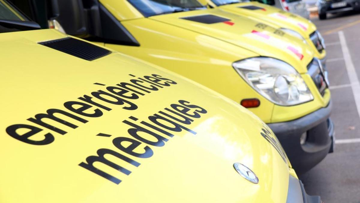 Un muerto y tres heridos al chocar con una grúa en la AP-7 a la altura de Tarragona