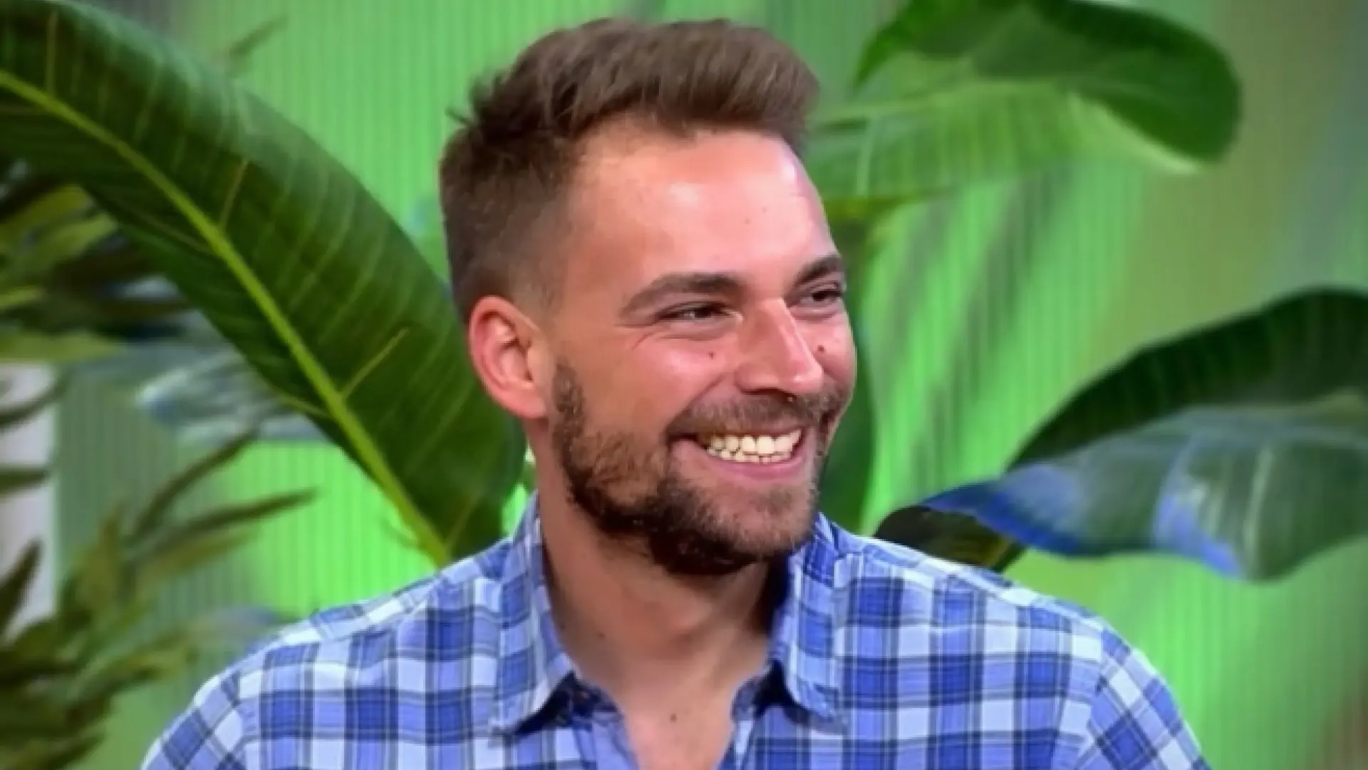 José María Almoguera descoloca a sus seguidores con sus supuestos abdominales