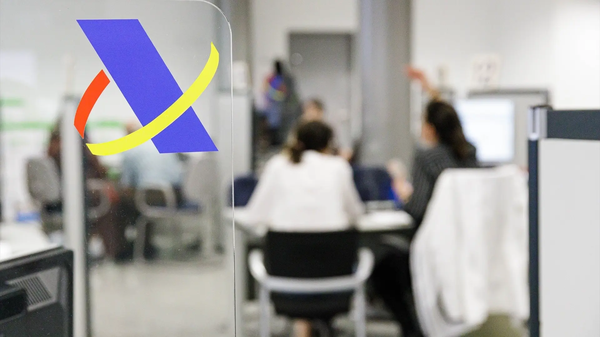 Las 'cartas del miedo' que Hacienda está enviando: las notificaciones que pueden recibir los contribuyentes