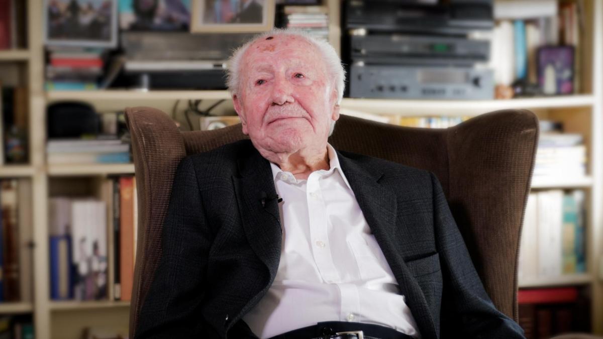 Pere Quintana, 108 años: “Mi mujer sufrió un ictus muy joven y yo la cuidé durante 23 años, fue una época difícil, pero la acepté; el amor verdadero se demuestra en esos momentos”