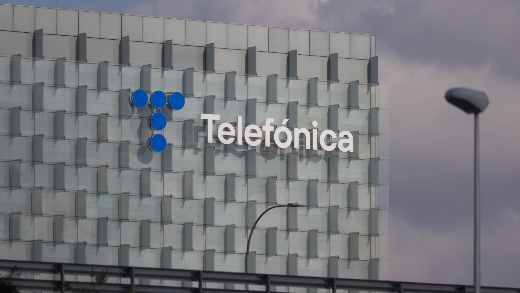 Telefónica se hunde más de un 11% en bolsa tras la presentación del nuevo plan estratégico y el recorte del dividendo