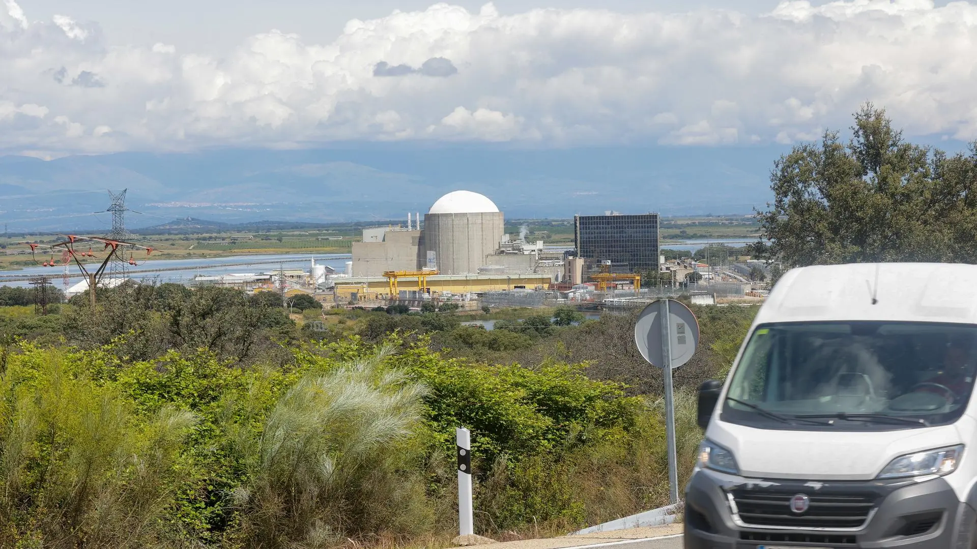 El futuro de las renovables aconseja un puente nuclear