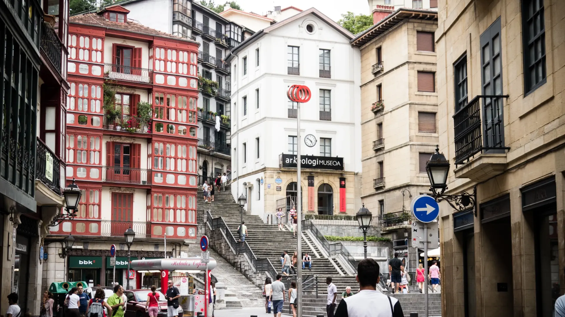 La escapada de invierno a esta ciudad española que 'The Sun' recomienda: "Buena comida, vino y cultura"