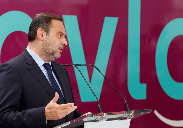 Ábalos quiere entrar en el caso Leire porque «intentó gobernar» su defensa en el caso Koldo