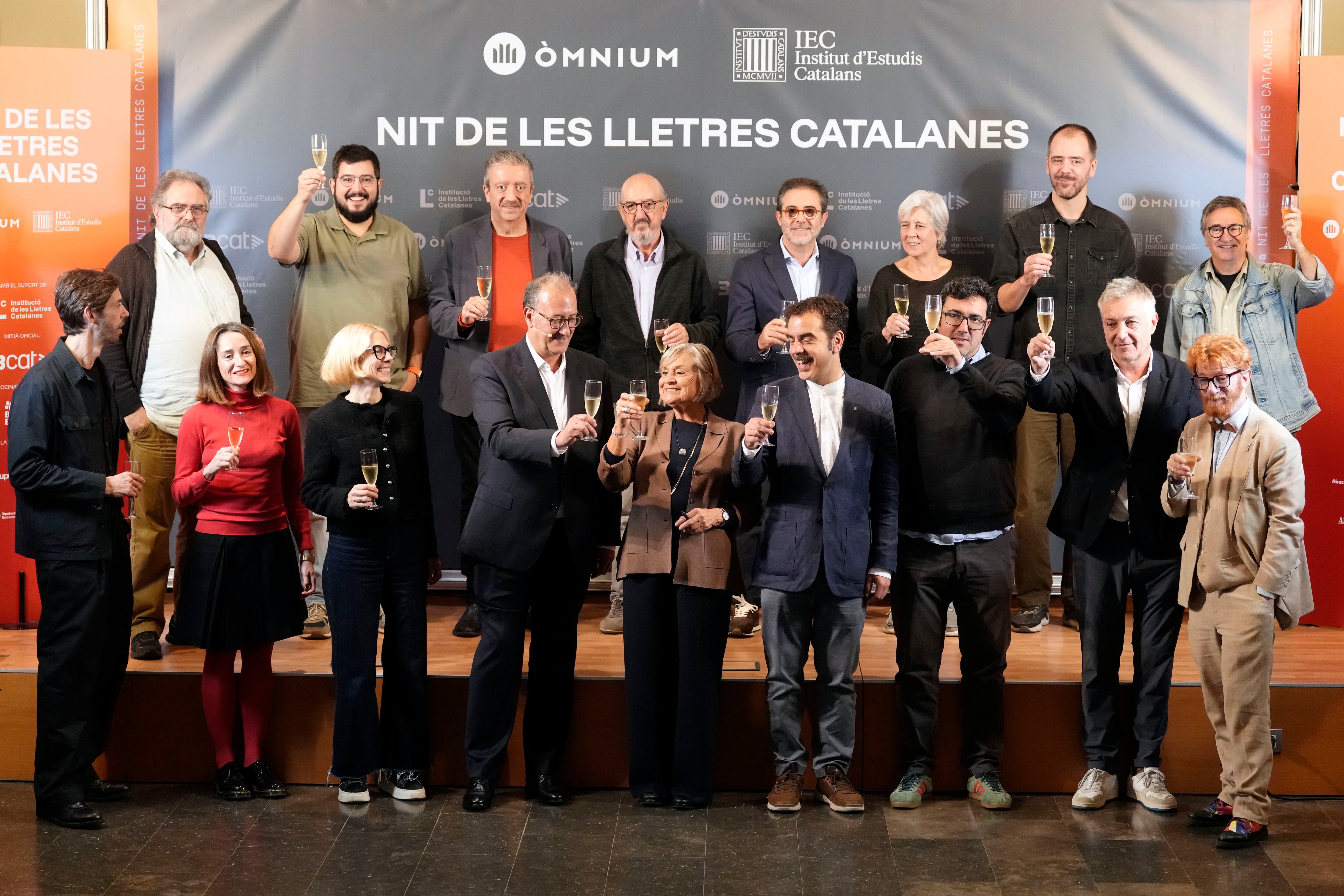 La Nit de Santa Llúcia se transforma en la Nit de les Lletres Catalanes