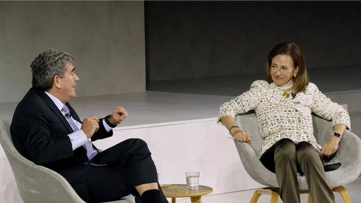 Ana Botín se queja de una regulación bancaria “cien veces como el Quijote”