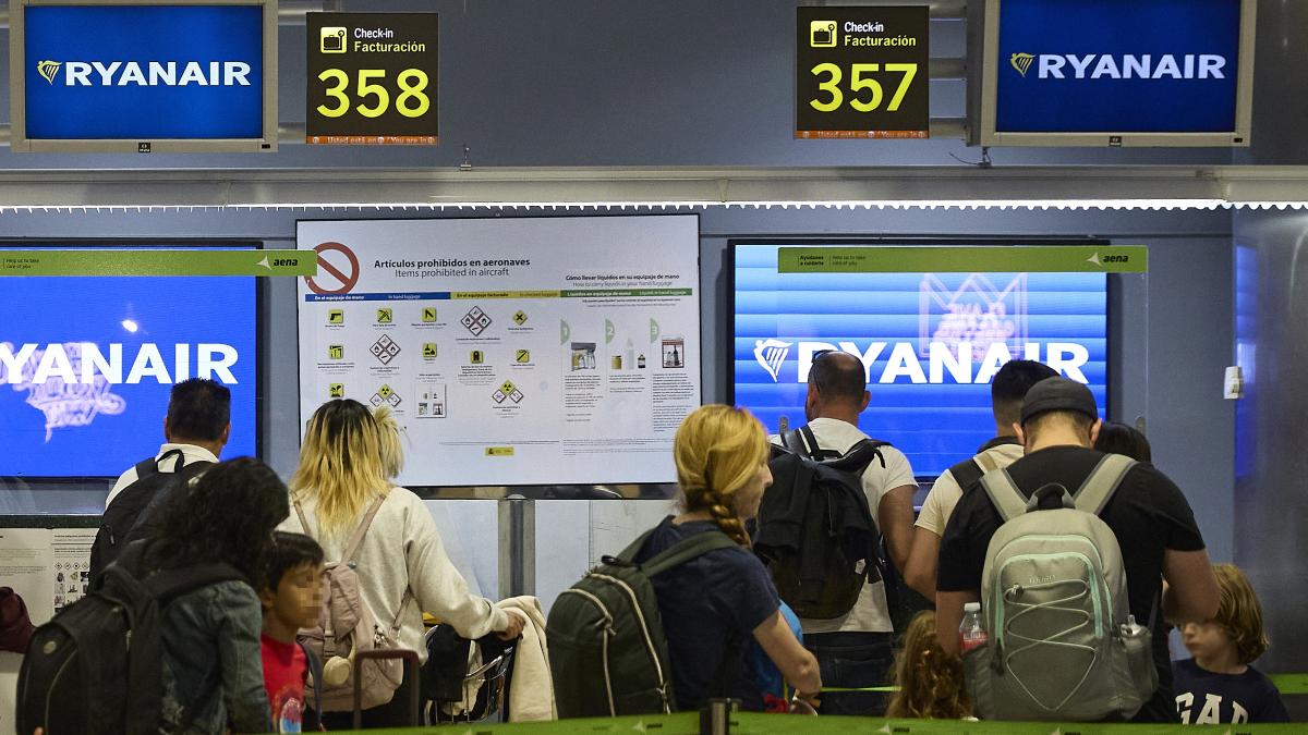 Ryanair confirma que solo aceptará tarjetas de embarque digitales