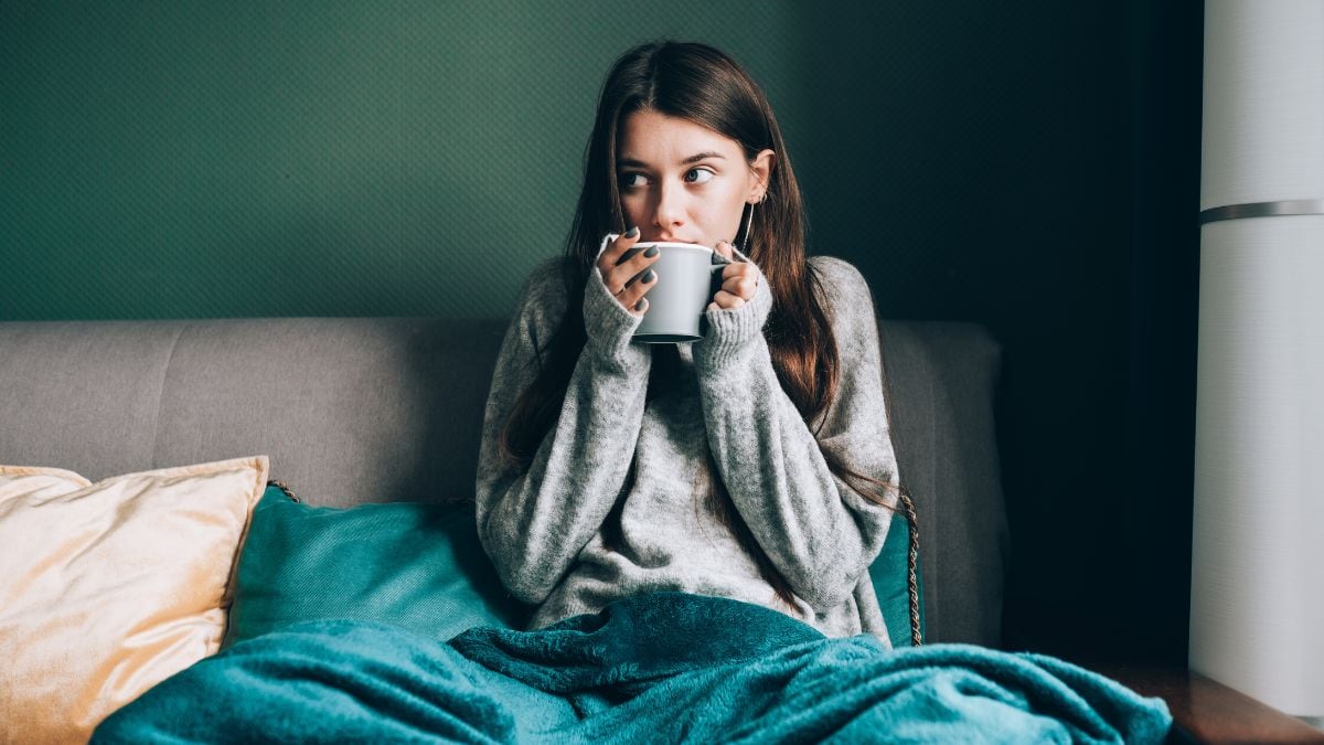 Por menos de 45 euros: este es el calefactor portátil de Rowenta que te recordará a una radio antigua por su diseño ‘vintage’