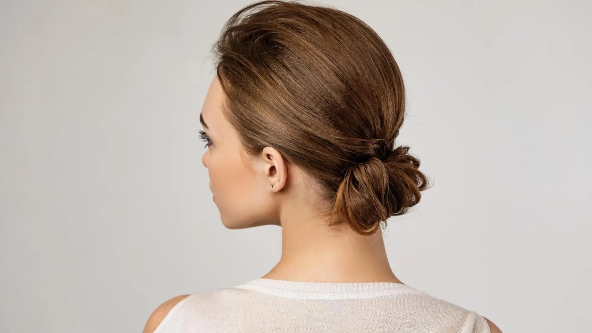 Un peluquero desvela su truco para un moño elegante, pero despeinado sin esfuerzo