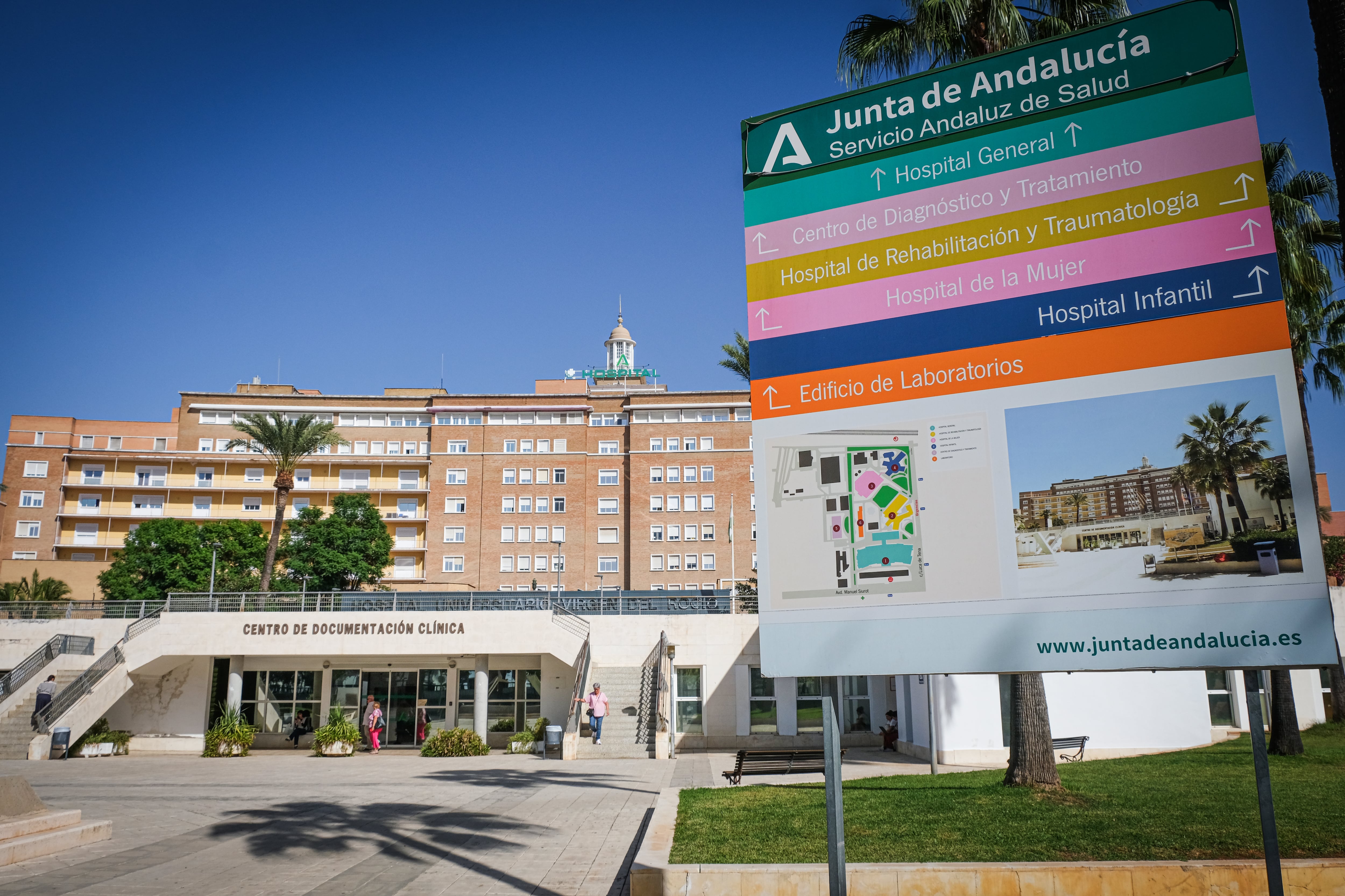 “¿Dónde está el dinero?“: Oposición y sindicatos critican el recorte de personal en los hospitales andaluces impuesto por la Junta