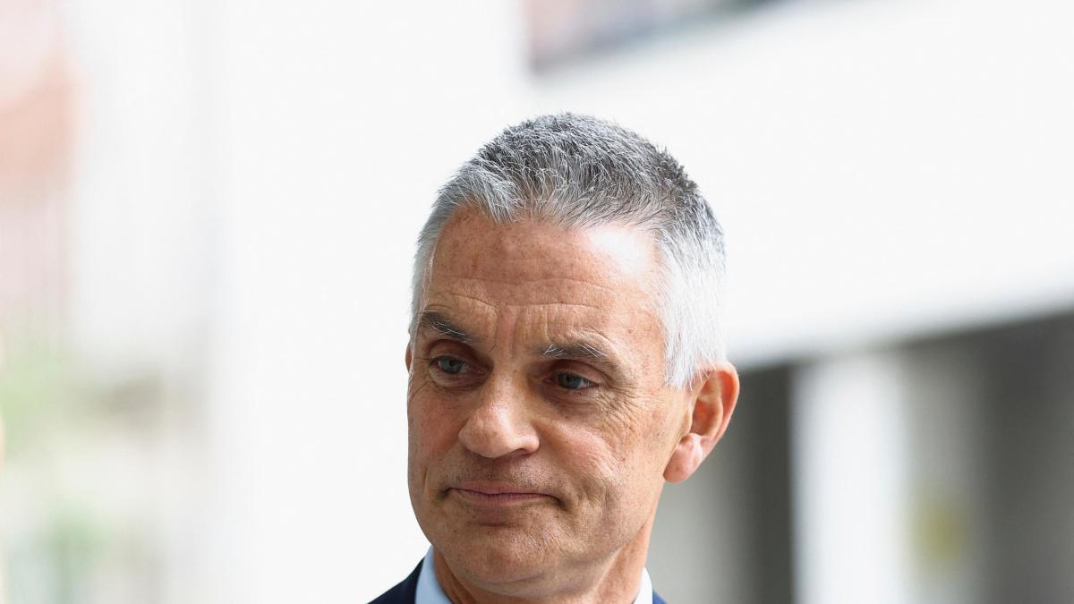 Dimite el director general de la BBC bajo presiones de Trump y la derecha