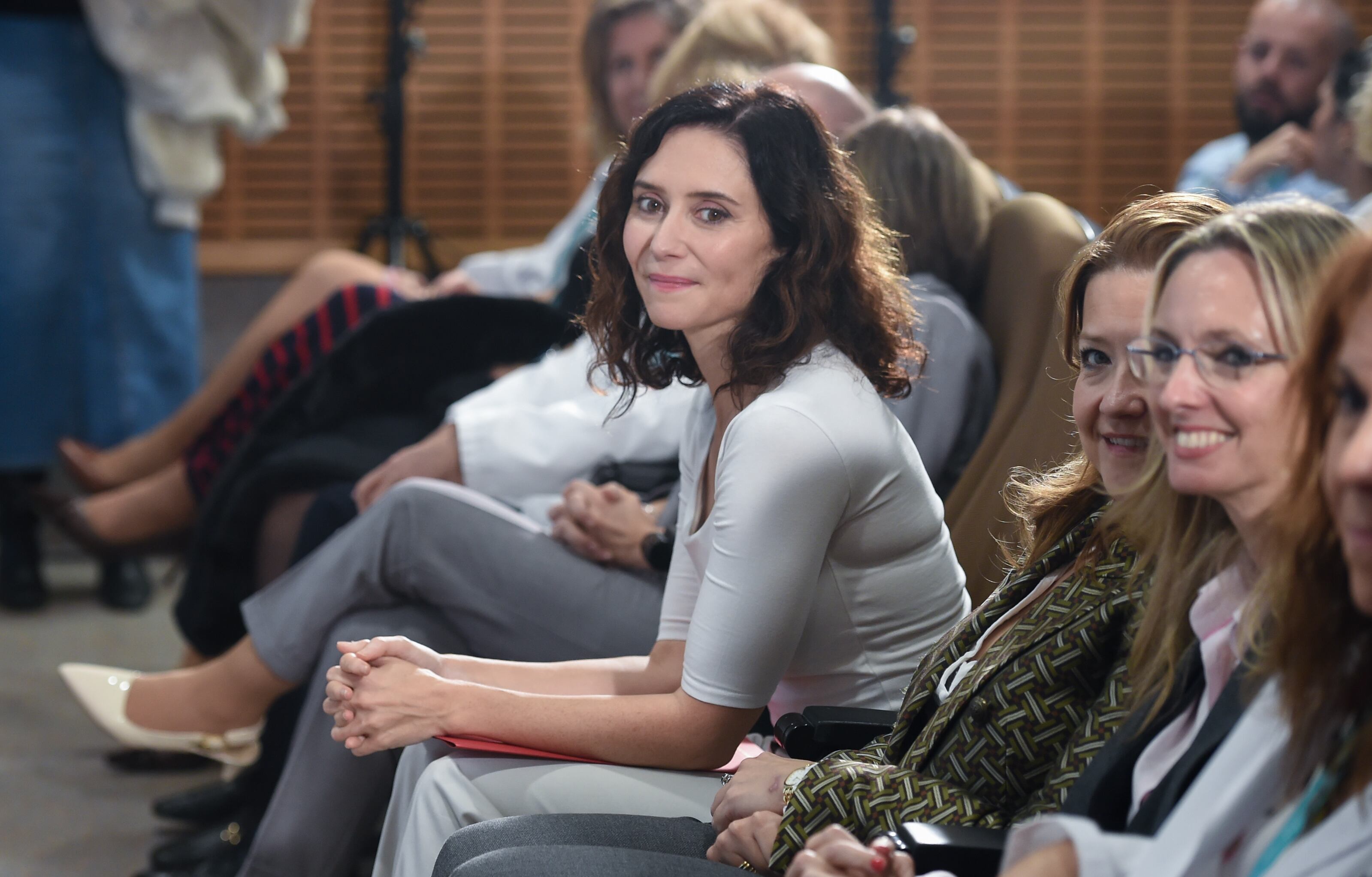 Ayuso traslada su “máximo respeto” por el juicio al fiscal general del Estado por la presunta filtración de un correo del caso de su pareja