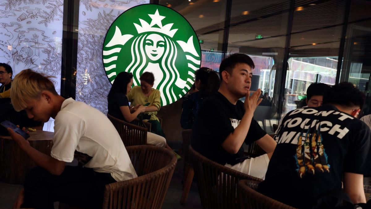 Starbucks vende la mayoría de su negocio en China por 4.000 millones