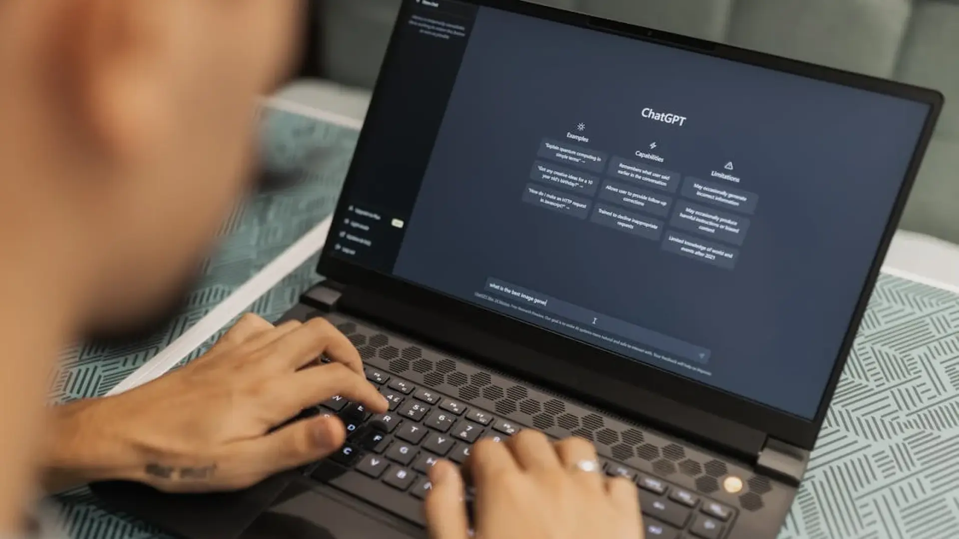 ¿Eres adicto a ChatGPT? La ciencia avisa de que ya hay personas con 'psicosis por la IA'