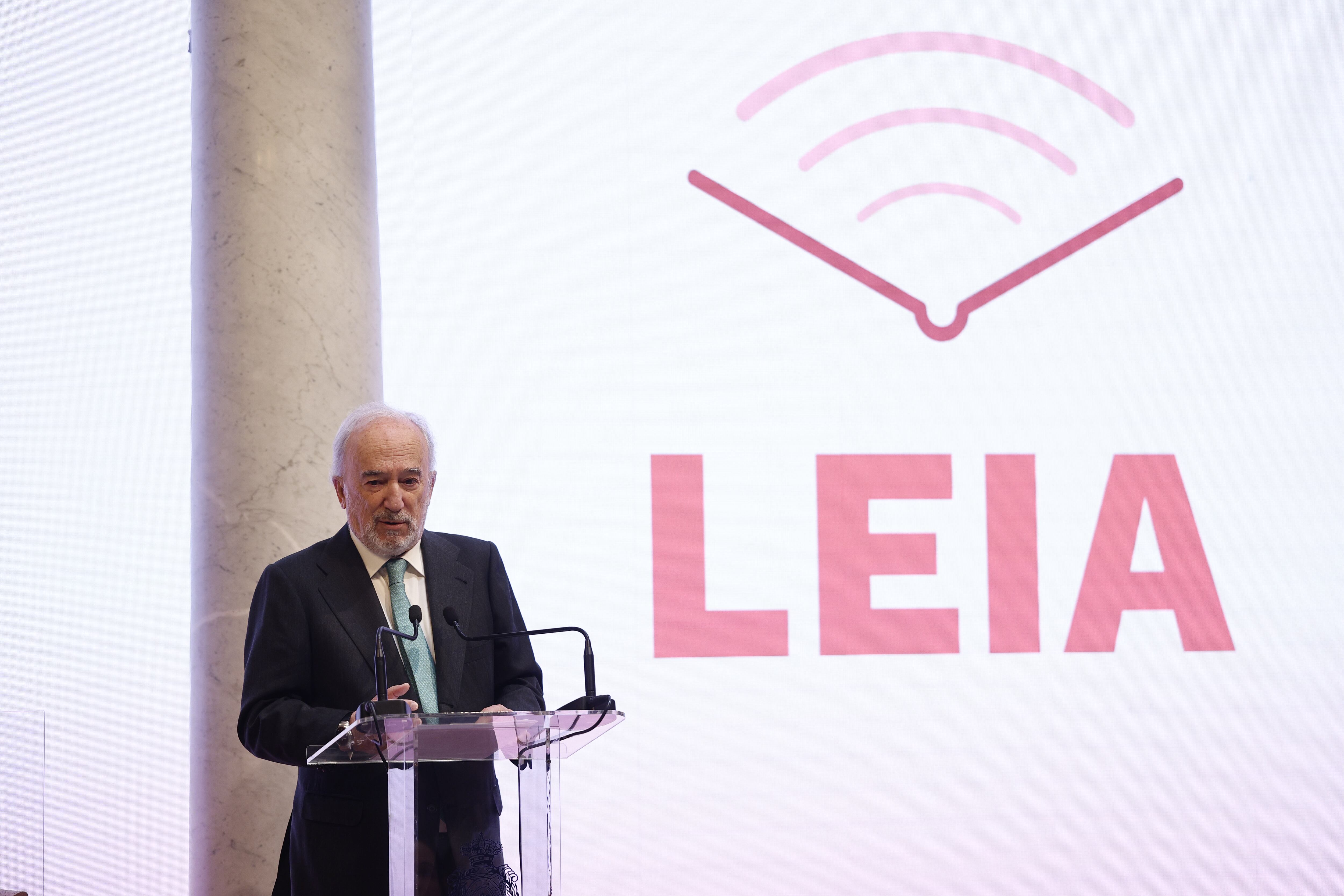 Un detector de neologismos y una herramienta de verificación: la RAE desarrolla nuevas armas con ayuda de la IA