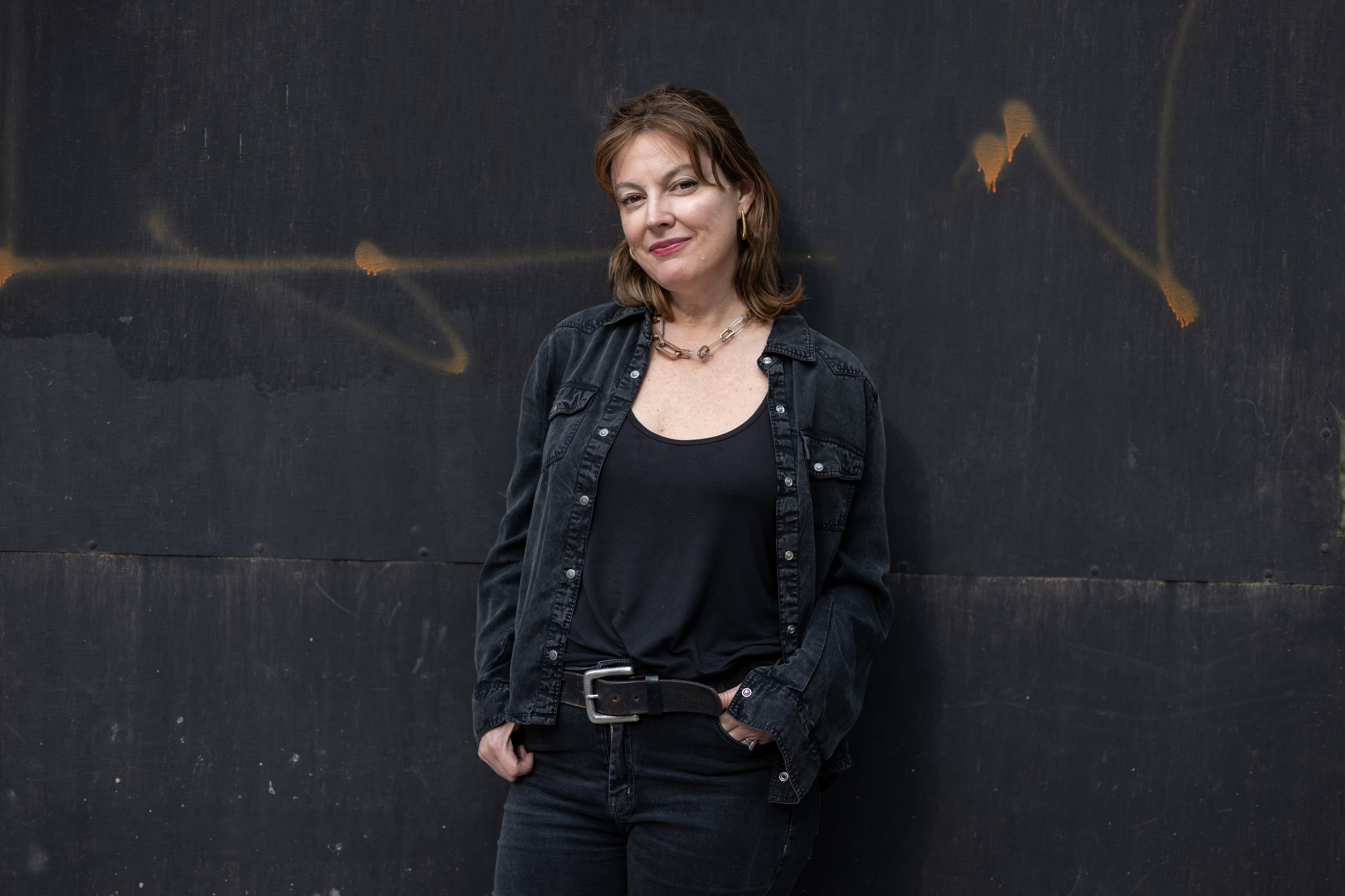 Constanza Michelson, ensayista:  “Me interesan los que se creen buenos, pero aman la destrucción del otro”